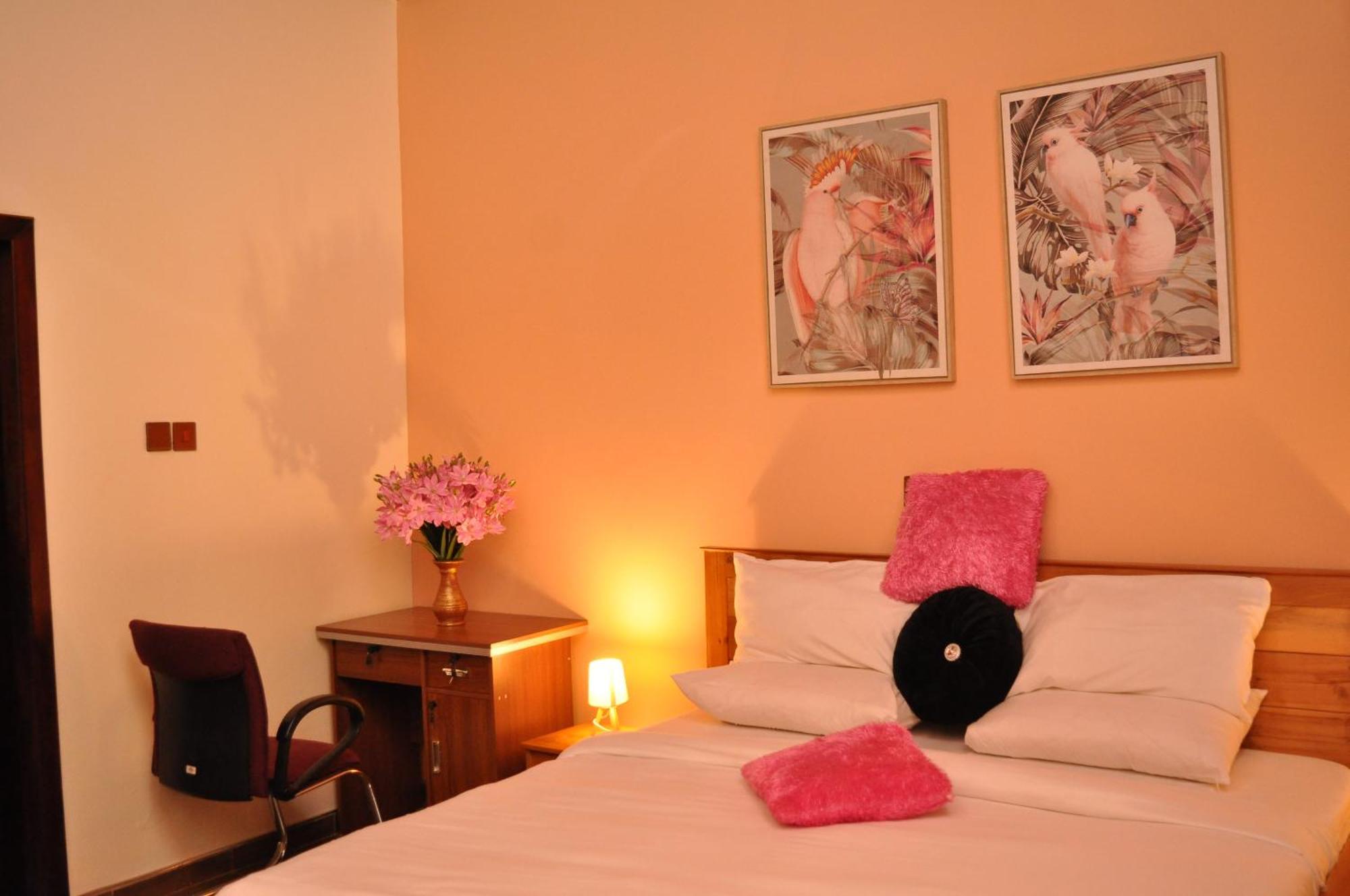 Santa Monica Home Lodge Senchi Εξωτερικό φωτογραφία